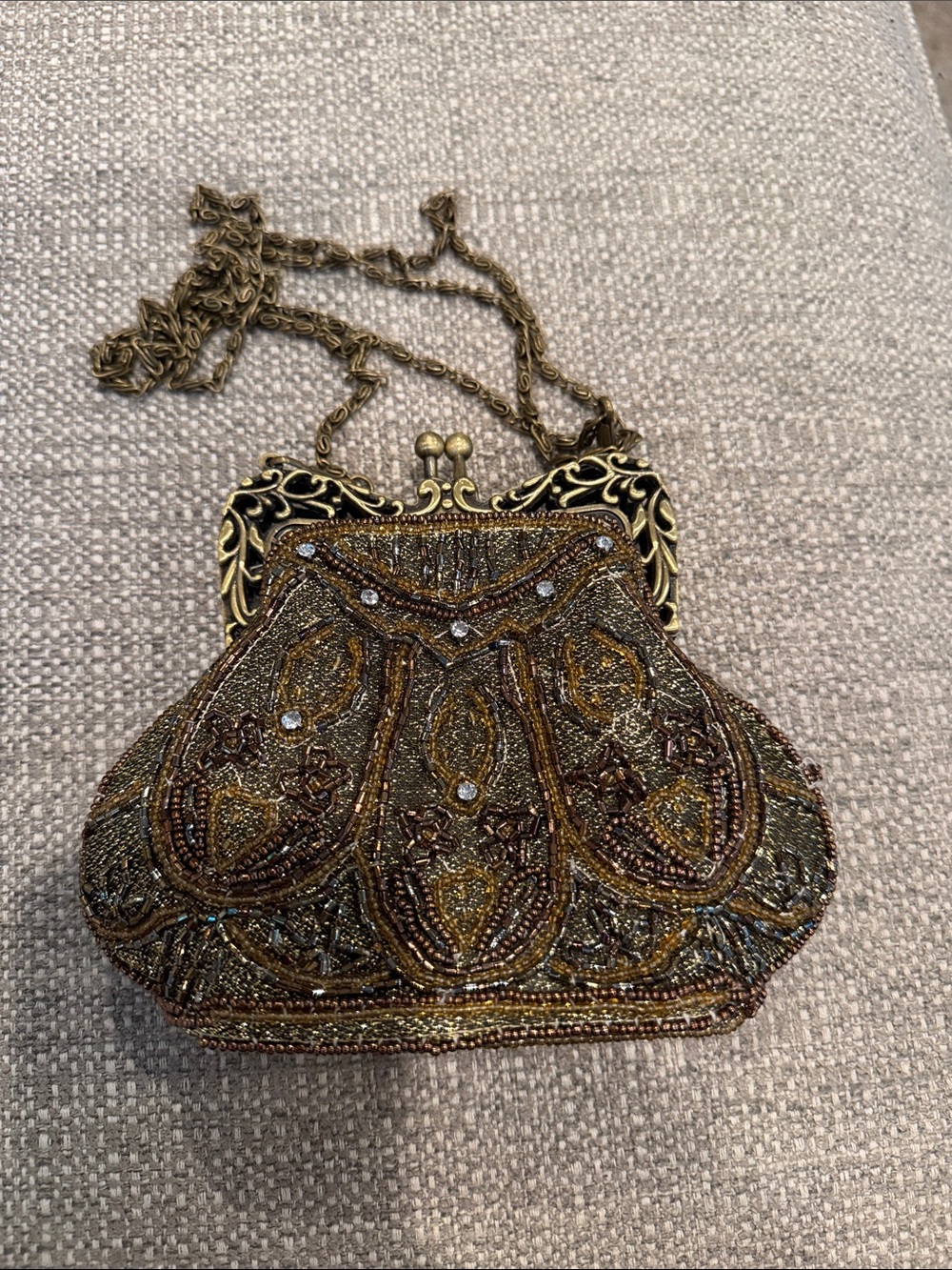 Ornate Gold-Tone Beaded Evening Clutch with Chain Strap